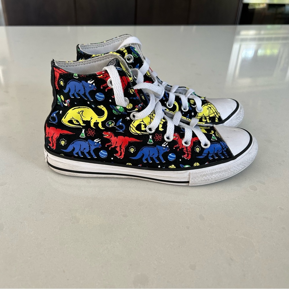 Converse shoes, size 2.5